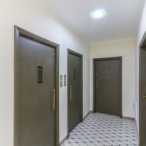 Apartamento à venda com 105m², 2 quartos e sem vagaCorredor do andar