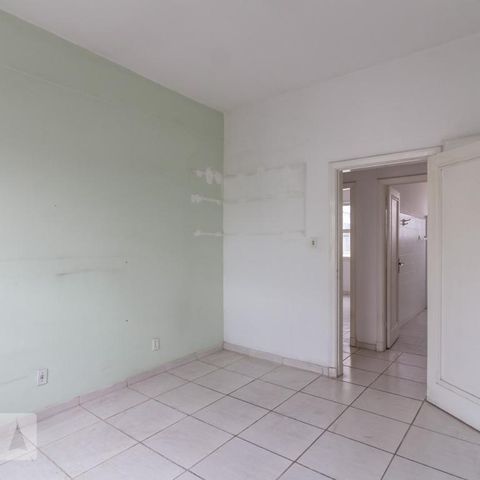Apartamento à venda com 105m², 2 quartos e sem vagaQuarto 2