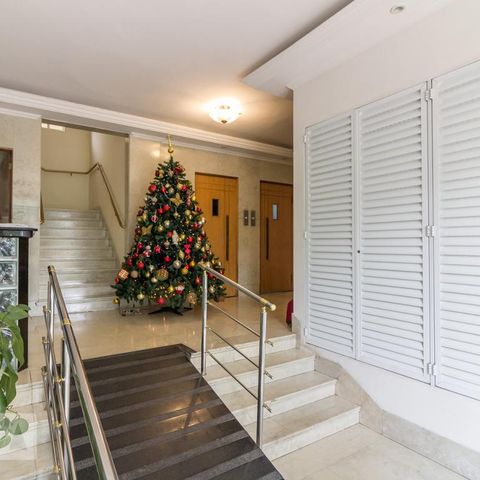 Apartamento à venda com 105m², 2 quartos e sem vagaHall de entrada