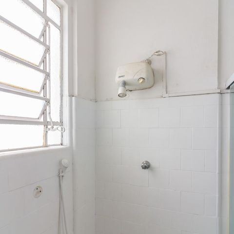 Apartamento à venda com 105m², 2 quartos e sem vagaBanheiro