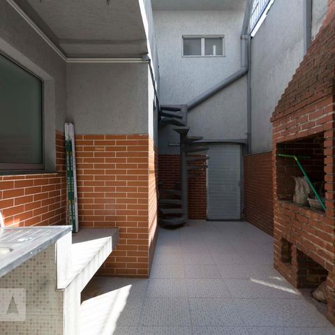 Casa à venda com 307m², 4 quartos e 3 vagas1o. Andar - Churrasqueira