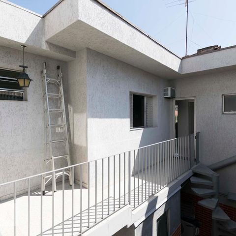 Casa à venda com 307m², 4 quartos e 3 vagas2o. Andar - Varanda