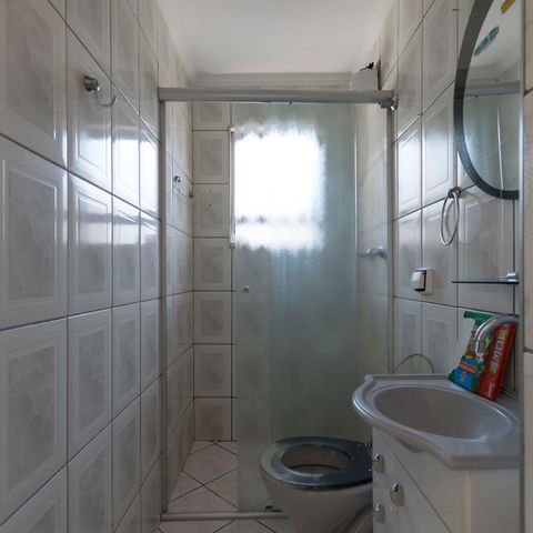 Casa à venda com 307m², 4 quartos e 3 vagas2o. Andar - Edícula - Banheiro