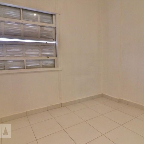 Studio à venda com 33m², 1 quarto e sem vaga Studio à venda com 33m², 1 quarto e sem vagaQuarto