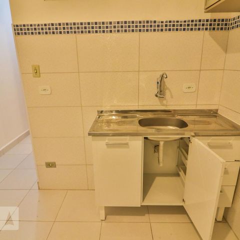 Studio à venda com 33m², 1 quarto e sem vaga Studio à venda com 33m², 1 quarto e sem vagaCozinha