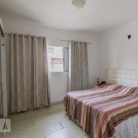 Casa à venda com 150m², 3 quartos e 3 vagasSuíte