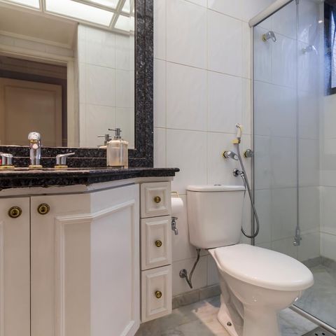 Apartamento à venda com 340m², 4 quartos e 4 vagasBanheiro suíte 3