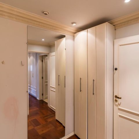 Apartamento à venda com 340m², 4 quartos e 4 vagasCloset suíte 1