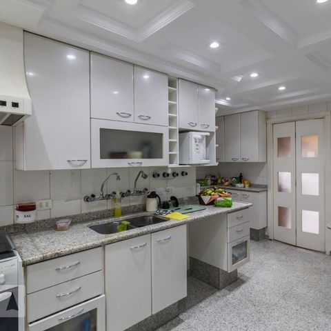 Apartamento à venda com 340m², 4 quartos e 4 vagasCozinha