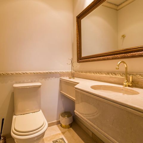 Apartamento à venda com 340m², 4 quartos e 4 vagasLavabo 2