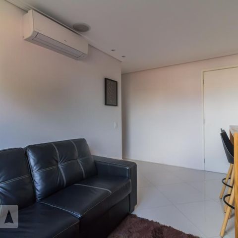 Apartamento à venda com 48m², 2 quartos e 1 vagaSala