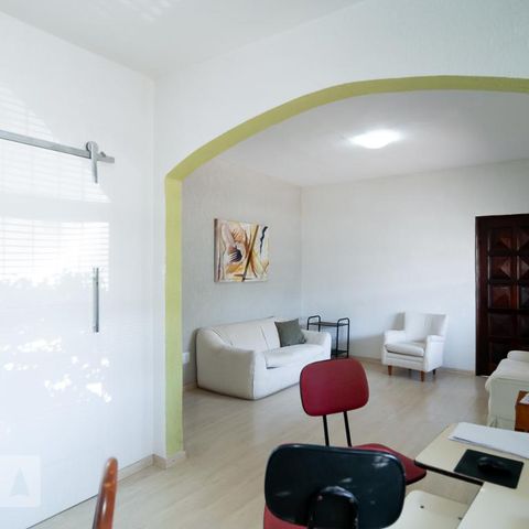 Casa à venda com 180m², 3 quartos e 3 vagasSala