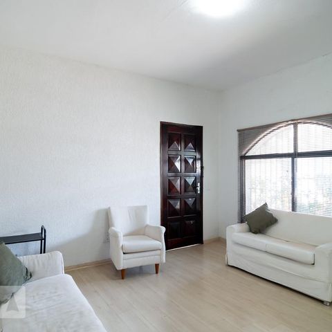 Casa à venda com 180m², 3 quartos e 3 vagasSala