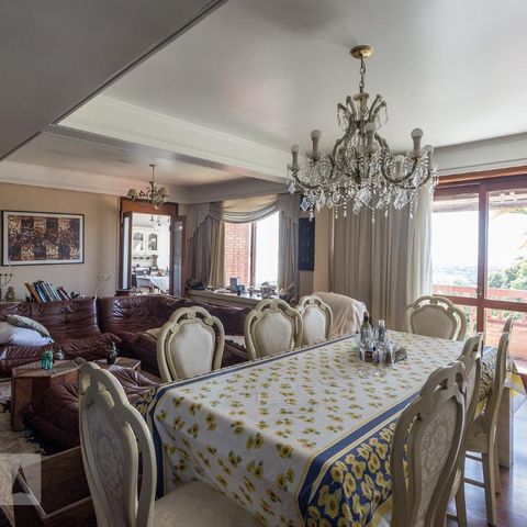 Casa para alugar com 850m², 4 quartos e 6 vagasSala 2