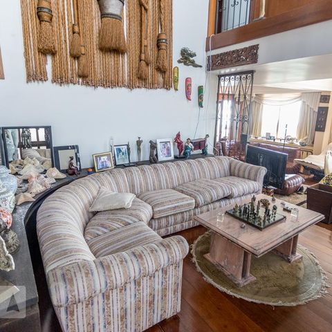 Casa para alugar com 850m², 4 quartos e 6 vagasSala 1