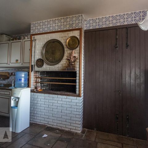 Casa para alugar com 850m², 4 quartos e 6 vagasChurrasqueira interna