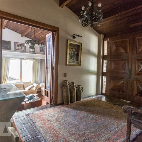 Casa para alugar com 850m², 4 quartos e 6 vagasHall de entrada