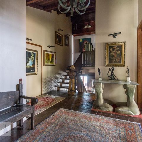 Casa para alugar com 850m², 4 quartos e 6 vagasHall de entrada