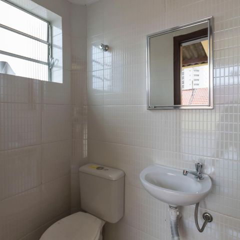 Casa à venda com 350m², 3 quartos e 2 vagasEdícula (2o. Andar) - Banheiro de serviço