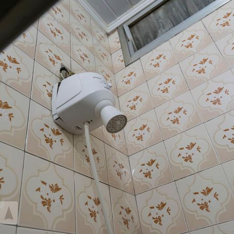 Casa à venda com 350m², 3 quartos e 2 vagasBanheiro (Chuveiro)