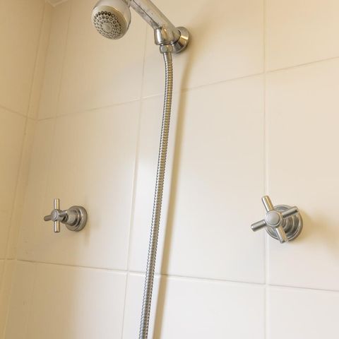 Apartamento à venda com 70m², 2 quartos e 1 vagaBanheiro Chuveiro