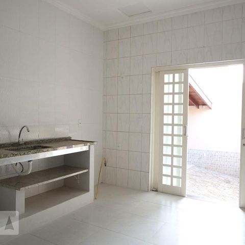 Casa à venda com 200m², 3 quartos e 2 vagasCozinha