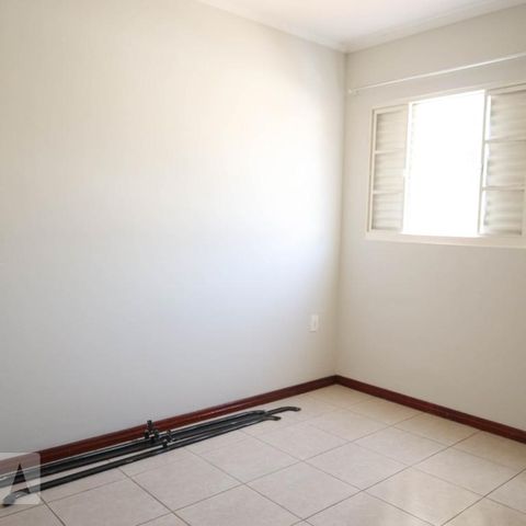 Casa à venda com 200m², 3 quartos e 2 vagasQuarto 2
