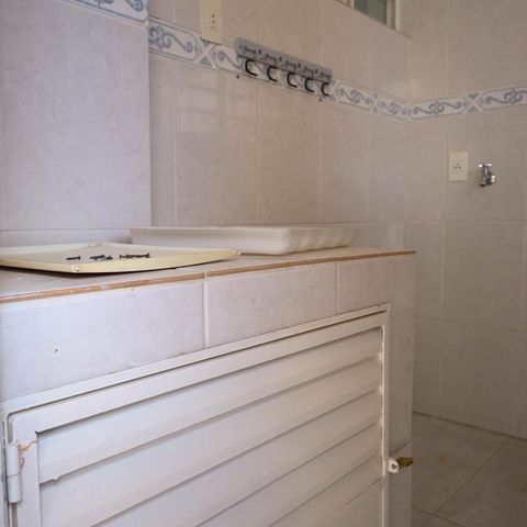 Casa à venda com 200m², 3 quartos e 2 vagasÁrea de Serviço