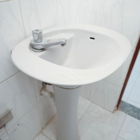 Casa à venda com 200m², 3 quartos e 2 vagasBanheiro