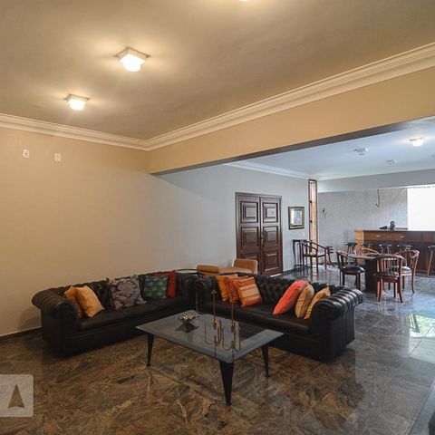 Casa à venda com 760m², 6 quartos e 8 vagasSala 6