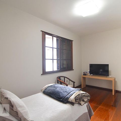 Casa à venda com 760m², 6 quartos e 8 vagasSuíte