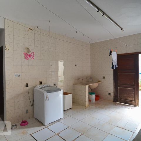 Casa à venda com 760m², 6 quartos e 8 vagasÁrea serviço