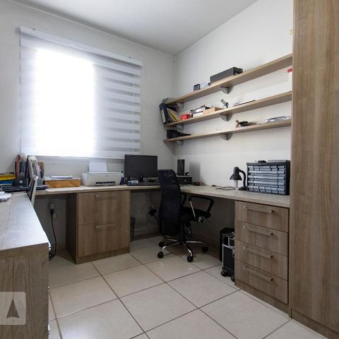 Casa à venda com 130m², 3 quartos e 2 vagasQuarto 1 - Escritorio