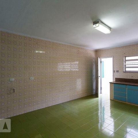 Casa para alugar com 150m², 2 quartos e 5 vagasCozinha