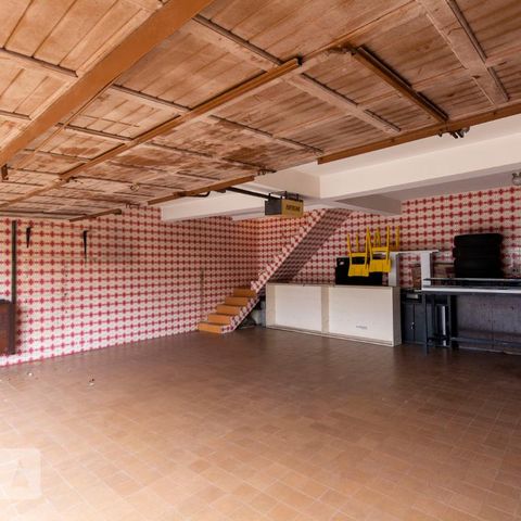 Casa para alugar com 150m², 2 quartos e 5 vagasGaragem