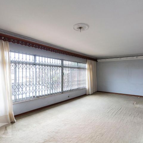 Casa para alugar com 150m², 2 quartos e 5 vagasSala