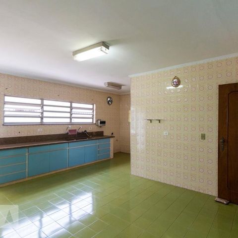 Casa para alugar com 150m², 2 quartos e 5 vagasCozinha