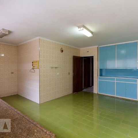 Casa para alugar com 150m², 2 quartos e 5 vagasCozinha
