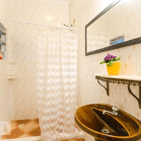 Casa para alugar com 110m², 3 quartos e 1 vaga Casa para alugar com 110m², 3 quartos e 1 vagaBanheiro Suíte