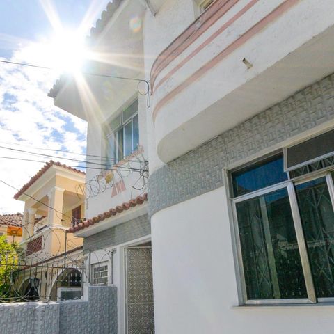 Casa para alugar com 110m², 3 quartos e 1 vaga Casa para alugar com 110m², 3 quartos e 1 vagaFachada