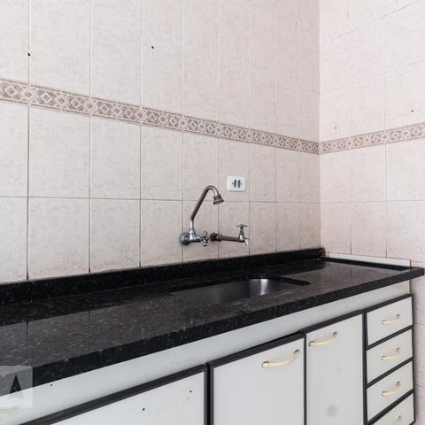Casa para alugar com 249m², 2 quartos e 2 vagasCozinha