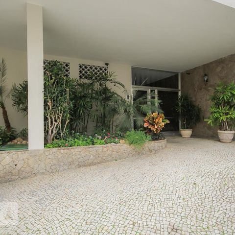Apartamento à venda com 152m², 4 quartos e 1 vagaFachada