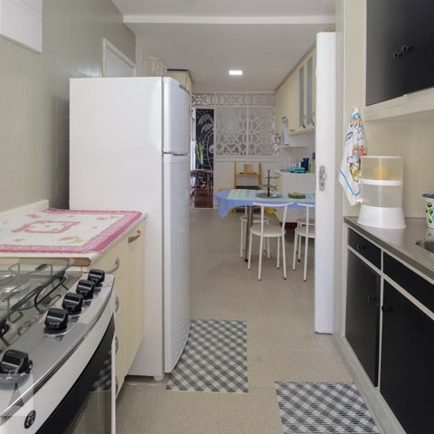 Apartamento à venda com 152m², 4 quartos e 1 vagaCozinha