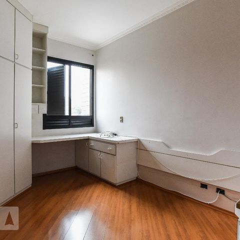 Apartamento à venda com 140m², 3 quartos e 2 vagasSuíte 2