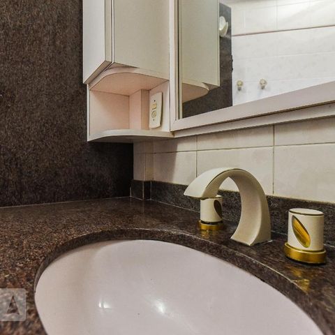 Apartamento à venda com 140m², 3 quartos e 2 vagasBanheiro da Suíte 1