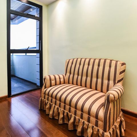 Apartamento à venda com 140m², 3 quartos e 2 vagasEscritório