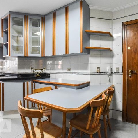 Apartamento à venda com 140m², 3 quartos e 2 vagasCozinha