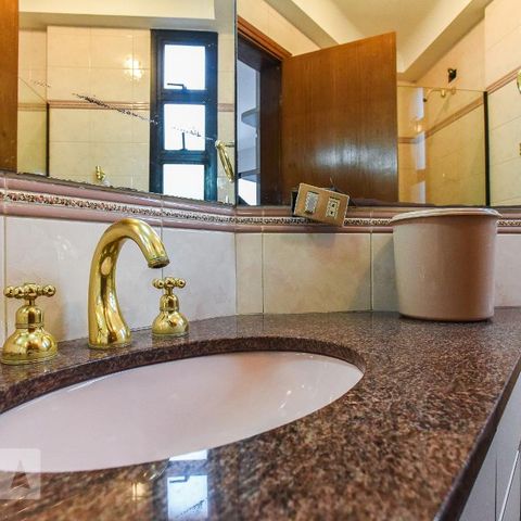 Apartamento à venda com 140m², 3 quartos e 2 vagasBanheiro da Suíte 2