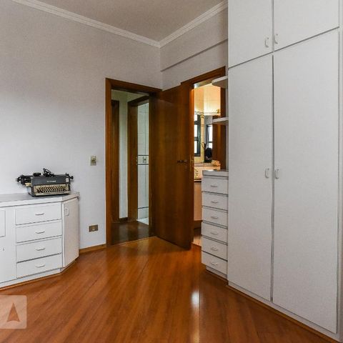 Apartamento à venda com 140m², 3 quartos e 2 vagasSuíte 2