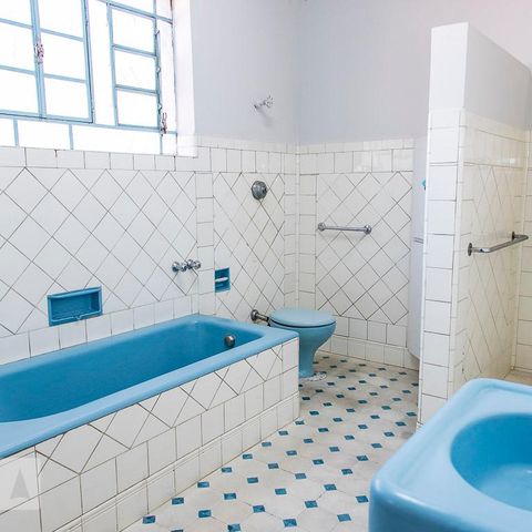 Casa para alugar com 350m², 7 quartos e 8 vagasBanheiro Social